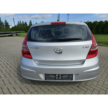 Hyundai i30  Hatchback 2007,  1.6 benzyna - Na sprzedaż za 12 900 zł - Kutno - zdjęcie 10