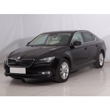Skoda Superb  Liftback 2018,  1.5 benzyna, automat - Na sprzedaż za 62 499 zł - Lubin - zdjęcie 3