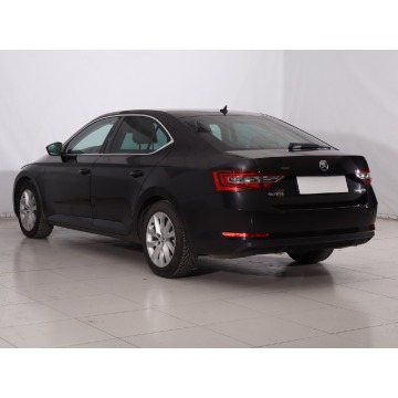 Skoda Superb  Liftback 2018,  1.5 benzyna, automat - Na sprzedaż za 62 499 zł - Lubin - zdjęcie 6