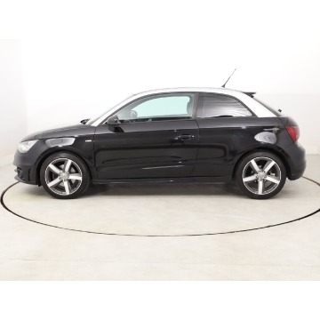 Audi A1  Hatchback 2011,  1.6 diesel - Na sprzedaż za 23 499 zł - Bielany Wrocławskie - zdjęcie 4