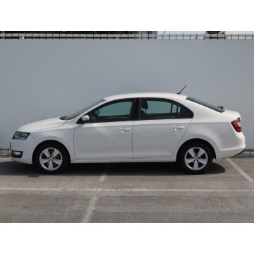 Skoda Rapid  Hatchback 2019,  1.0 benzyna - Na sprzedaż za 40 999 zł - Lublin - zdjęcie 4