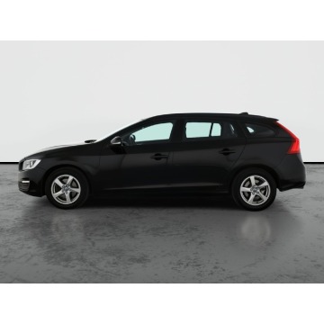 Volvo V60  Kombi 2018,  2.0 diesel - Na sprzedaż za 26 999 zł - Piaseczno - zdjęcie 4