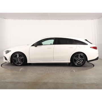 Mercedes - Benz CLA-klasa  Kombi 2019,  1.3 benzyna, automat - Na sprzedaż za 101 499 zł - Katowice - zdjęcie 4