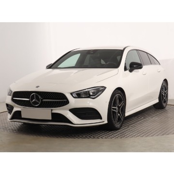Mercedes - Benz CLA-klasa  Kombi 2019,  1.3 benzyna, automat - Na sprzedaż za 101 499 zł - Katowice - zdjęcie 3
