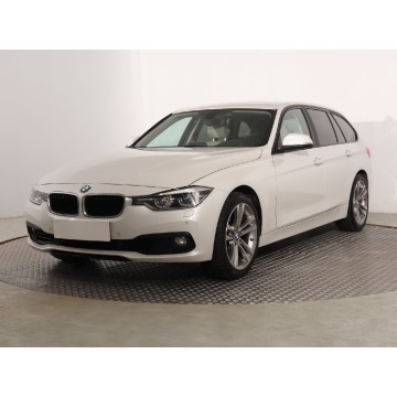 BMW Seria 3  Kombi 2016,  1.5 benzyna, automat - Na sprzedaż za 58 999 zł - Katowice - zdjęcie 3