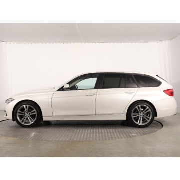 BMW Seria 3  Kombi 2016,  1.5 benzyna, automat - Na sprzedaż za 58 999 zł - Katowice - zdjęcie 4