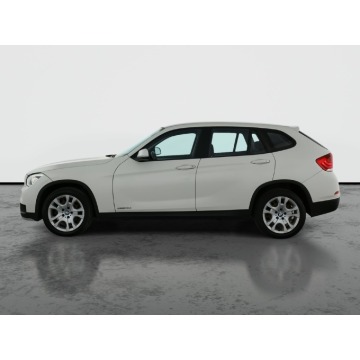 BMW X1  SUV 2015,  2.0 diesel, automat - Na sprzedaż za 43 999 zł - Piaseczno - zdjęcie 4