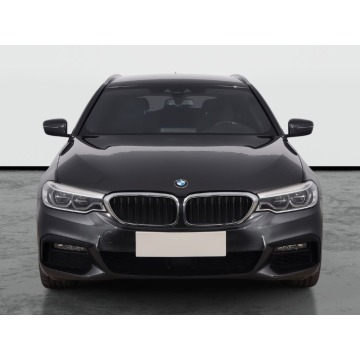BMW Seria 5  Kombi 2018,  2.0 diesel, automat - Na sprzedaż za 92 999 zł - Nowy Sącz - zdjęcie 2