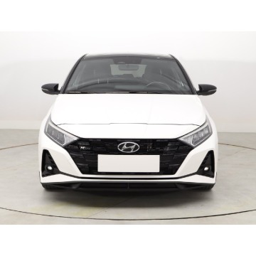 Hyundai i20  Hatchback 2022,  1.0 benzyna, automat - Na sprzedaż za 63 999 zł - Piaseczno - zdjęcie 2
