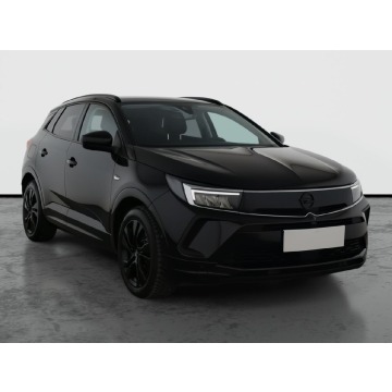 Opel Grandland Plug-in Hybrid4 (300KM), 2022