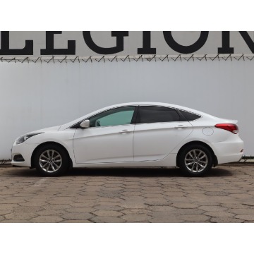 Hyundai i40  Liftback 2018,  2.0 benzyna - Na sprzedaż za 40 999 zł - Łódź - zdjęcie 4
