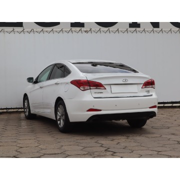 Hyundai i40  Liftback 2018,  2.0 benzyna - Na sprzedaż za 40 999 zł - Łódź - zdjęcie 6