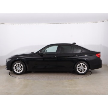 BMW Seria 3  Liftback 2018,  1.5 benzyna, automat - Na sprzedaż za 51 999 zł - Szczecin - zdjęcie 4
