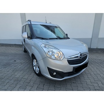 Opel Combo  Minivan/Van 2017,  1.4 benzyna - Na sprzedaż za 33 784 zł - Rybnik - zdjęcie 3
