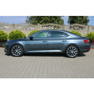 Skoda Superb  Sedan/Limuzyna 2018,  2.0 diesel, automat - Na sprzedaż za 82 900 zł - Zambrów - zdjęcie 4