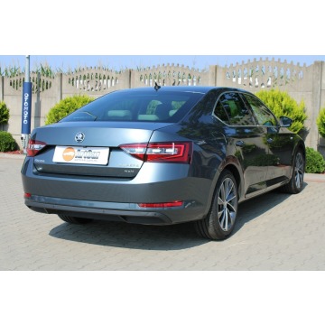 Skoda Superb  Sedan/Limuzyna 2018,  2.0 diesel, automat - Na sprzedaż za 82 900 zł - Zambrów - zdjęcie 6