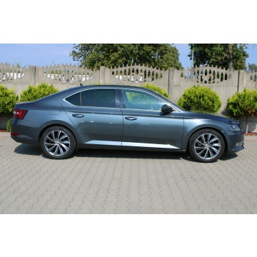Skoda Superb  Sedan/Limuzyna 2018,  2.0 diesel, automat - Na sprzedaż za 82 900 zł - Zambrów - zdjęcie 11
