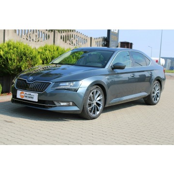 Skoda Superb  Sedan/Limuzyna 2018,  2.0 diesel, automat - Na sprzedaż za 82 900 zł - Zambrów - zdjęcie 12