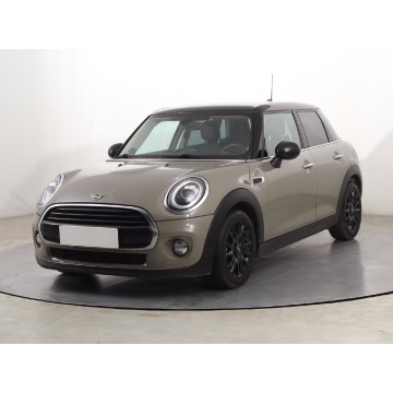 Mini   Hatchback 2019,  1.5 benzyna, automat - Na sprzedaż za 52 999 zł - Katowice - zdjęcie 3