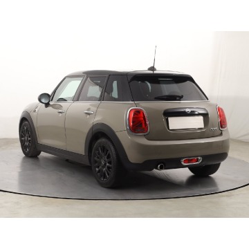 Mini   Hatchback 2019,  1.5 benzyna, automat - Na sprzedaż za 52 999 zł - Katowice - zdjęcie 6