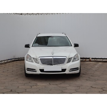 Mercedes - Benz E-klasa  Kombi 2012,  2.1 diesel, automat - Na sprzedaż za 36 499 zł - Łódź - zdjęcie 2