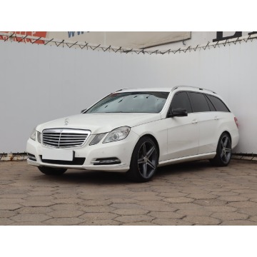 Mercedes - Benz E-klasa  Kombi 2012,  2.1 diesel, automat - Na sprzedaż za 36 499 zł - Łódź - zdjęcie 3