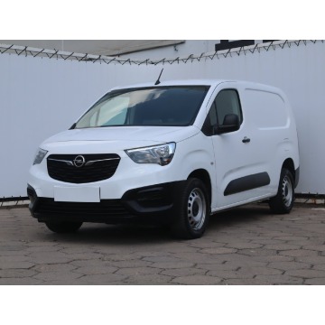 Opel Combo  Pick-up 2022,  1.2 benzyna - Na sprzedaż za 54 999 zł - Łódź - zdjęcie 3
