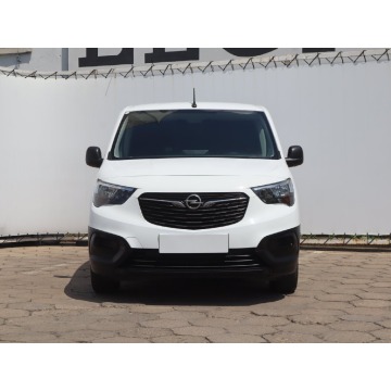 Opel Combo  Pick-up 2022,  1.2 benzyna - Na sprzedaż za 54 999 zł - Łódź - zdjęcie 2