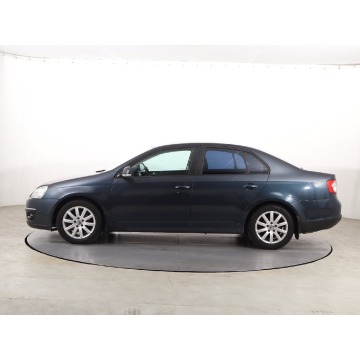 Volkswagen Jetta  Liftback 2008,  1.9 diesel - Na sprzedaż za 19 499 zł - Katowice - zdjęcie 4