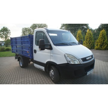 Iveco Daily 2011,  3.0 diesel - Na sprzedaż za 64 999 zł - Miastków Kościelny - zdjęcie 4