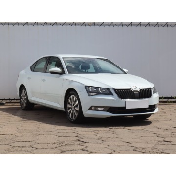 Skoda Superb  Hatchback 2017,  1.4 benzyna - Na sprzedaż za 42 499 zł - Łódź - zdjęcie 1
