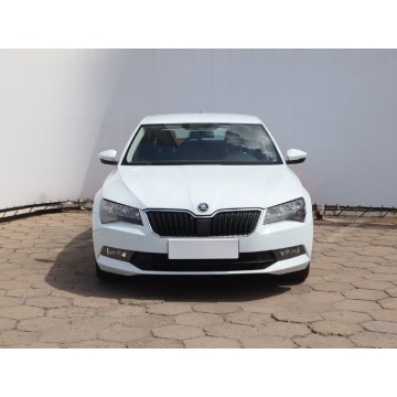 Skoda Superb  Hatchback 2017,  1.4 benzyna - Na sprzedaż za 42 499 zł - Łódź - zdjęcie 2