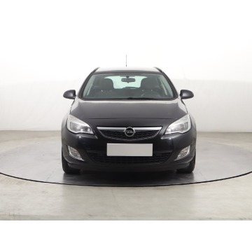 Opel Astra  Kombi 2012,  1.4 benzyna - Na sprzedaż za 19 999 zł - Katowice - zdjęcie 2