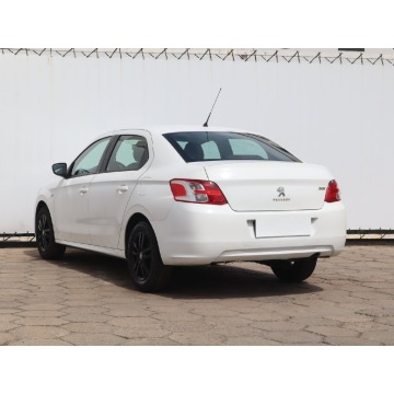 Peugeot 301  Liftback 2015,  1.2 benzyna - Na sprzedaż za 15 499 zł - Łódź - zdjęcie 6