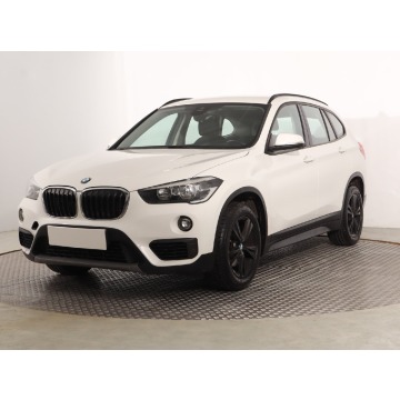 BMW X1  SUV 2019,  1.5 benzyna, automat - Na sprzedaż za 63 999 zł - Katowice - zdjęcie 3