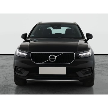 Volvo XC40  SUV 2018,  2.0 diesel, automat - Na sprzedaż za 94 999 zł - Piaseczno - zdjęcie 2