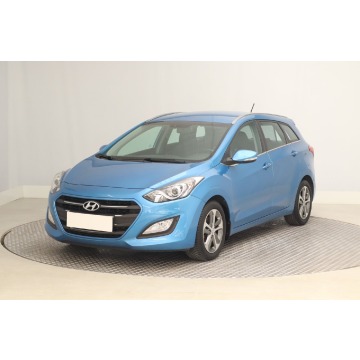Hyundai i30  Kombi 2016,  1.6 benzyna, automat - Na sprzedaż za 36 999 zł - Piaseczno - zdjęcie 3