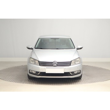 Volkswagen Passat  Liftback 2011,  2.0 diesel - Na sprzedaż za 25 499 zł - Zabrze - zdjęcie 2