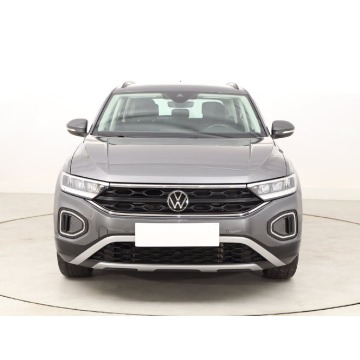 Volkswagen   SUV 2023,  1.5 benzyna, automat - Na sprzedaż za 93 999 zł - Bielany Wrocławskie - zdjęcie 2