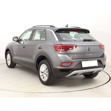 Volkswagen   SUV 2023,  1.5 benzyna, automat - Na sprzedaż za 93 999 zł - Bielany Wrocławskie - zdjęcie 6