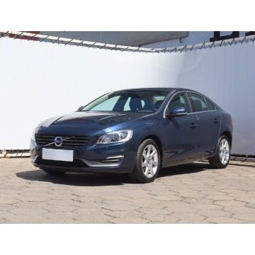 Volvo S60  Liftback 2014,  1.6 benzyna - Na sprzedaż za 41 999 zł - Łódź - zdjęcie 3