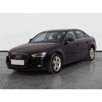 Audi A4  Liftback 2012,  2.0 diesel, automat - Na sprzedaż za 32 999 zł - Kielce - zdjęcie 3