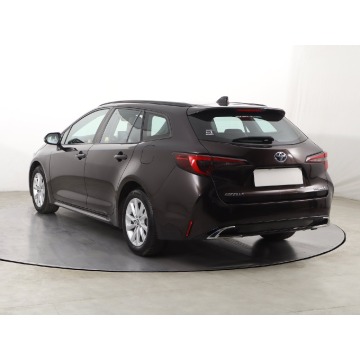 Toyota Corolla  Kombi 2023,  1.8 benzyna, automat - Na sprzedaż za 93 999 zł - Katowice - zdjęcie 6