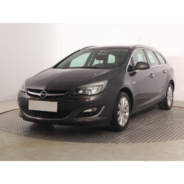 Opel Astra  Kombi 2012,  1.4 benzyna - Na sprzedaż za 23 499 zł - Katowice - zdjęcie 3