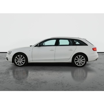 Audi A4  Kombi 2015,  2.0 diesel, automat - Na sprzedaż za 45 999 zł - Piaseczno - zdjęcie 4