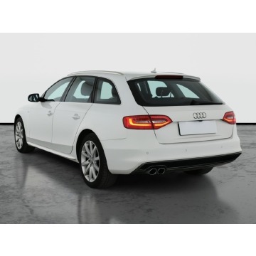 Audi A4  Kombi 2015,  2.0 diesel, automat - Na sprzedaż za 45 999 zł - Piaseczno - zdjęcie 6