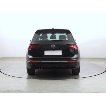 Volkswagen Tiguan  SUV 2018,  1.5 benzyna - Na sprzedaż za 78 499 zł - Katowice - zdjęcie 6