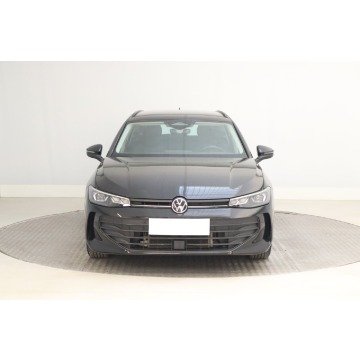 Volkswagen Passat  Kombi 2024,  1.5 benzyna, automat - Na sprzedaż za 123 999 zł - Zabrze - zdjęcie 2