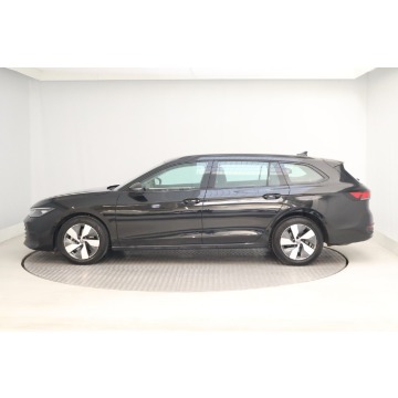 Volkswagen Passat  Kombi 2024,  1.5 benzyna, automat - Na sprzedaż za 123 999 zł - Zabrze - zdjęcie 4
