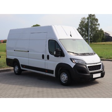 Peugeot Boxer 2.2 BlueHDi (165KM), 2024
